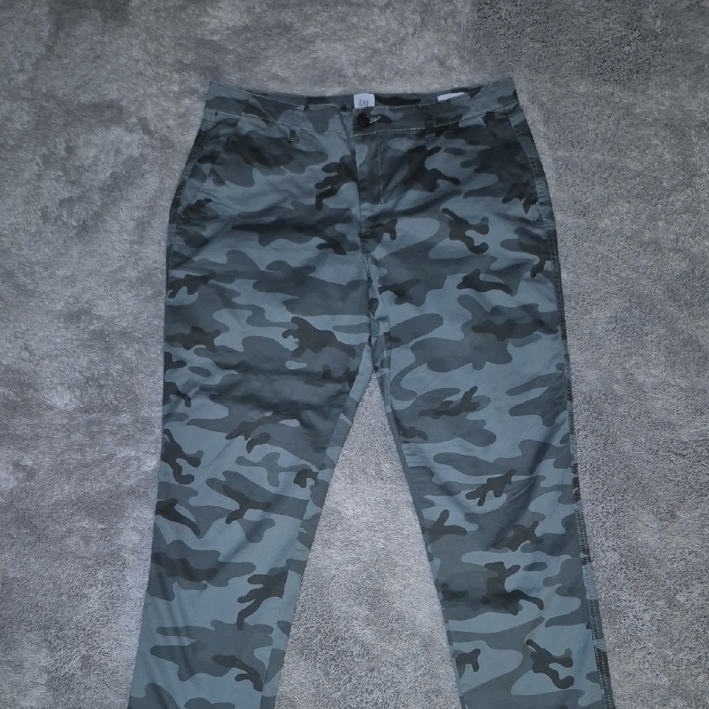 GAP Green Camouflage Girlfriend Chino Pants